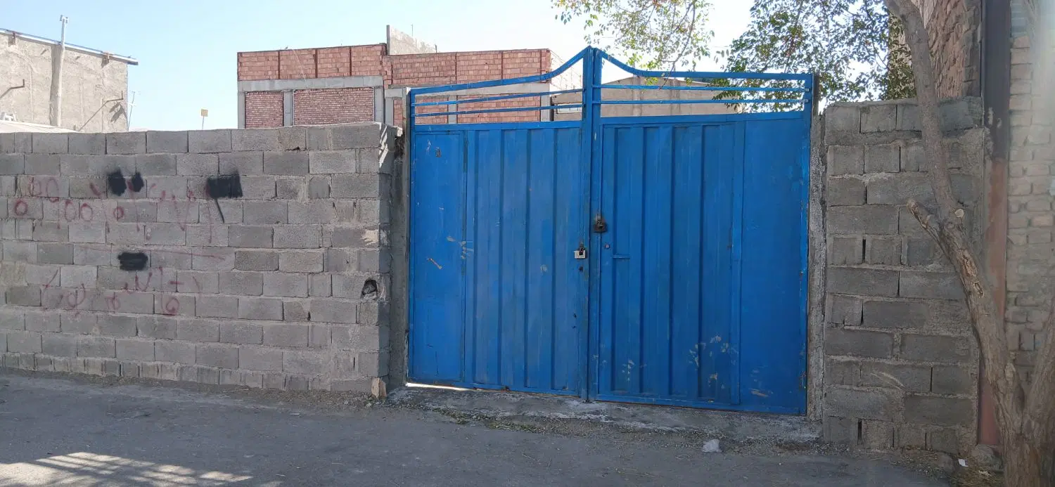 زمین واقع در خیابان امام سجاد