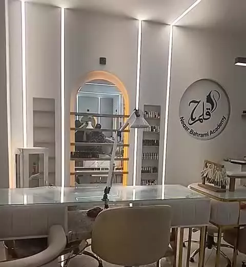 اجاره میز ناخن