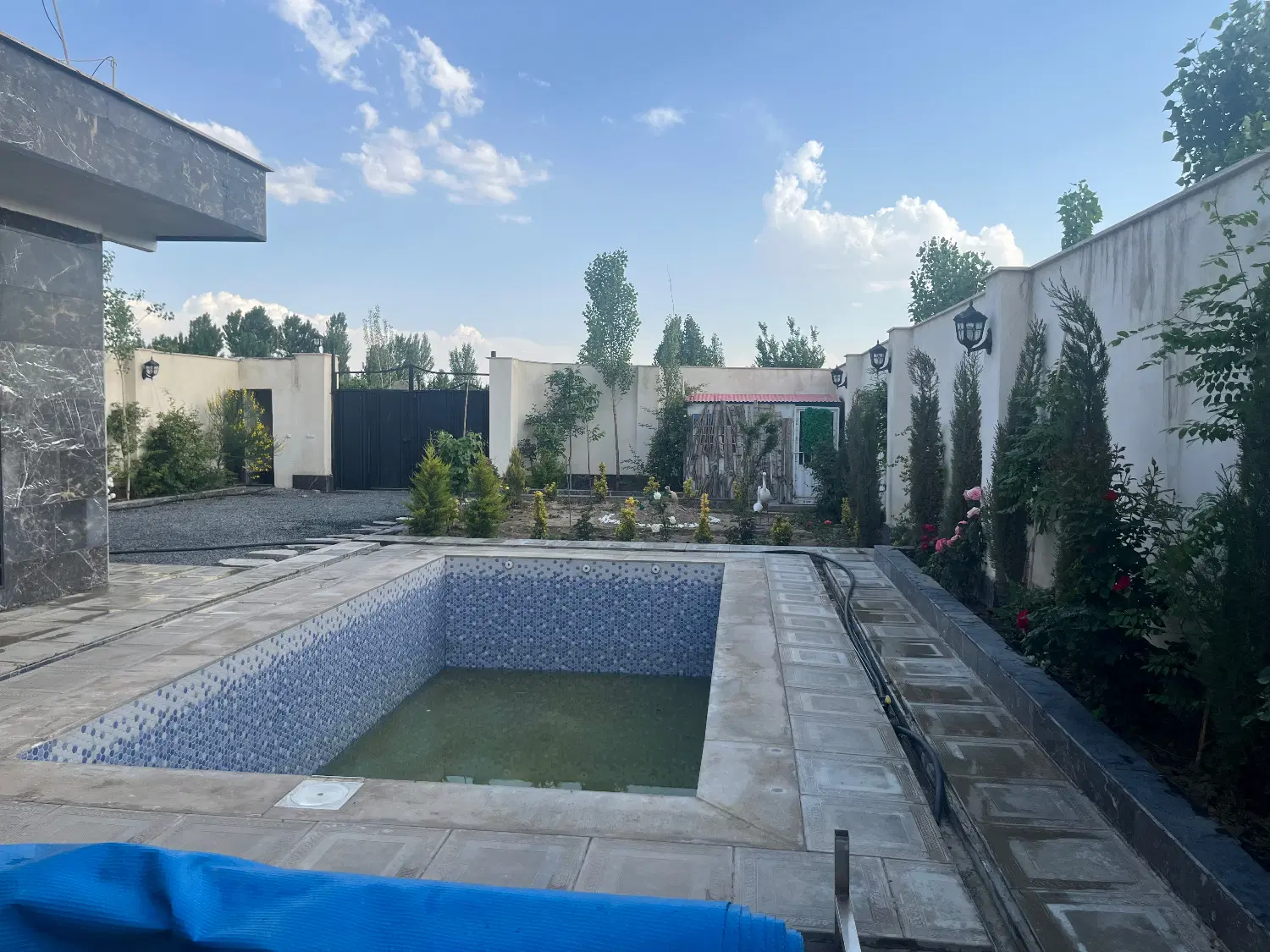 ویلای دنج و زیبا دوبر کوچه ۷ متری و کوچه ۶متری