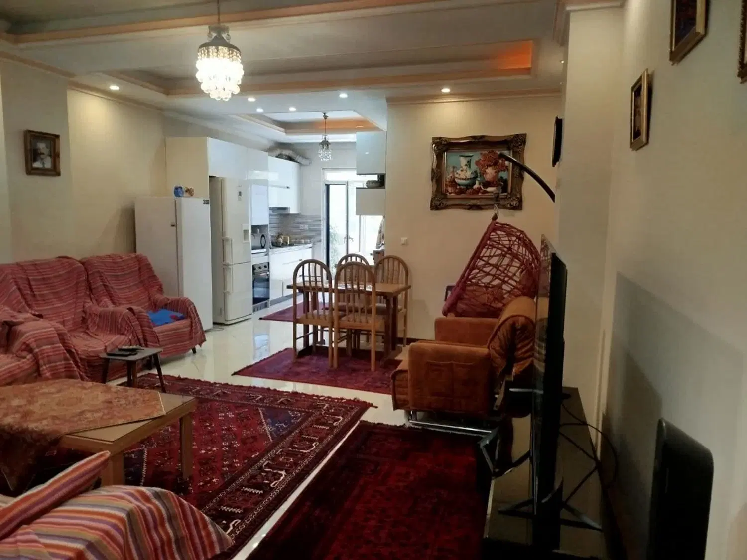 ۶۳ متر_فول بازسازی _ لوکیشن عالی