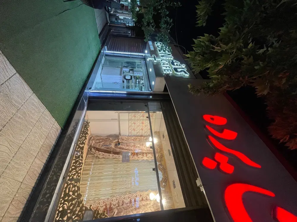 سه دهنه مغازه تجاری خیابان شهید منتظری
