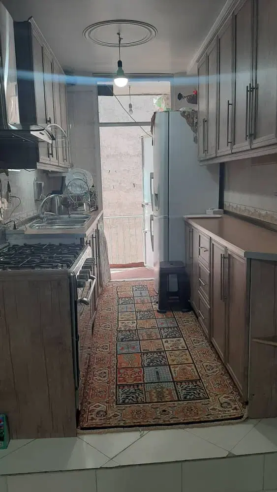 آپارتمان ۵۲ متری بازرگان
