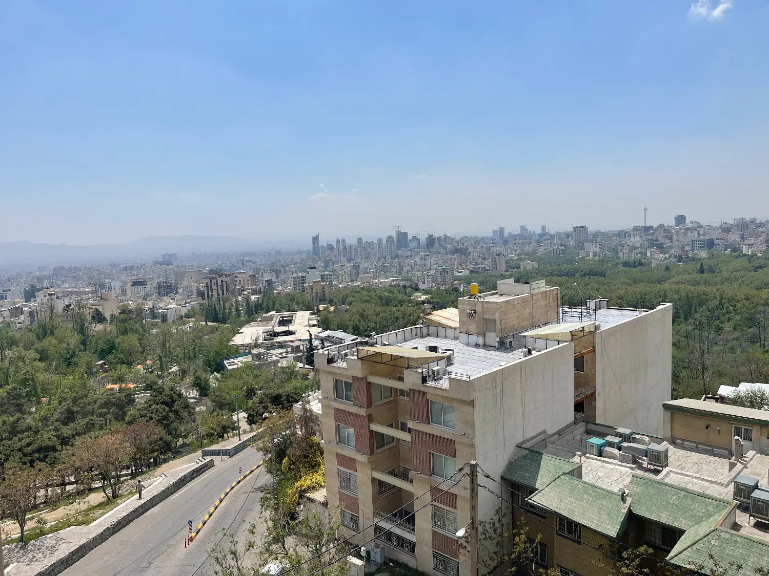 زمین اشترینان
