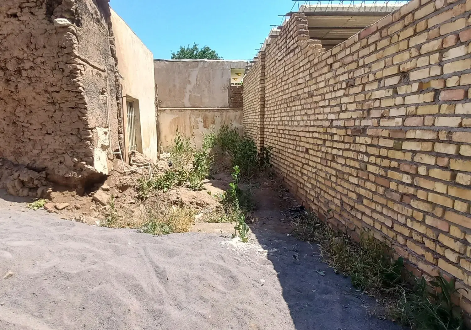 منزل مسکونی، خانه کلنگی