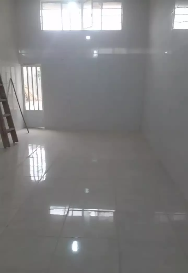 دوتا مغازه یا انبار اجاره کلاله