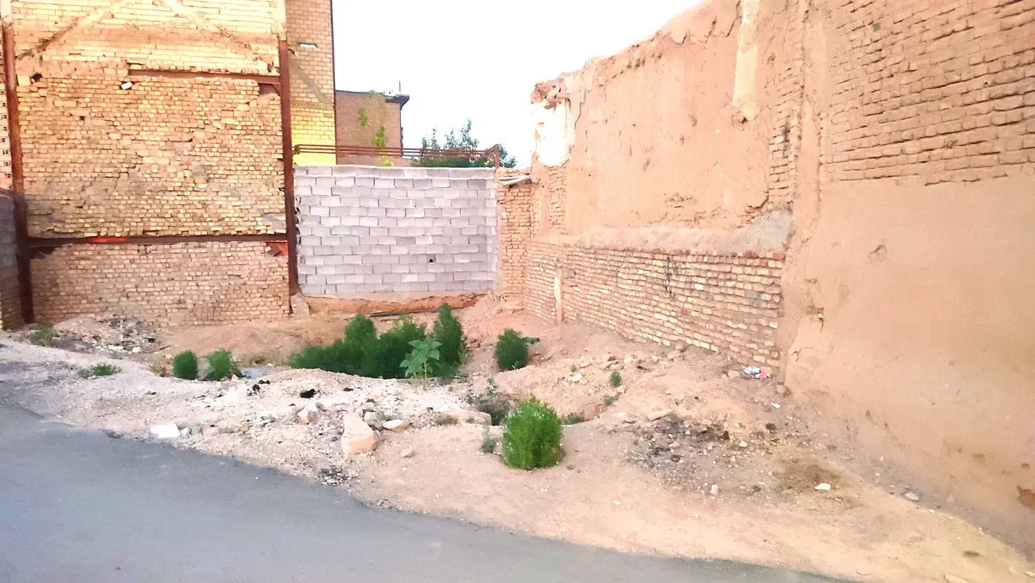 زمین مسکونی