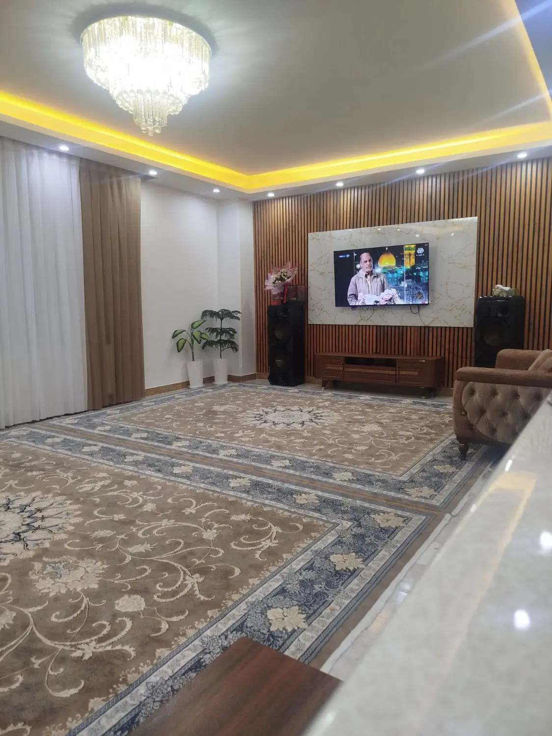 آپارتمان تک واحدی 100 متری