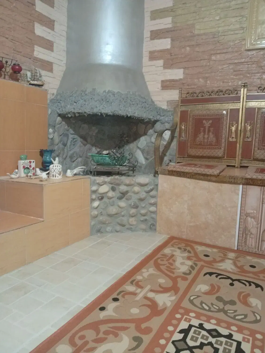 فروش چهار واحد کامل مستقل ۵۷۰متر بنا زمین ۱۹۰