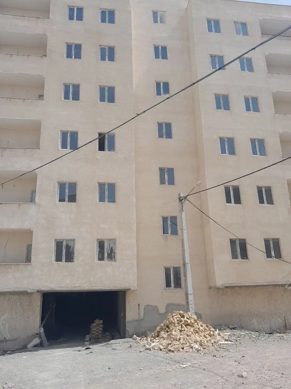۱۱۳ متری دو خواب مسکن مهر فاز ۷ خوش نقشه