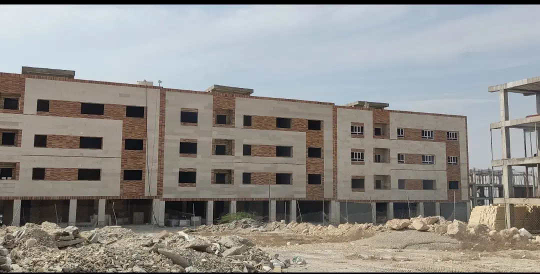 آپارتمان نوساز کلید نخورده.(قایم سه)