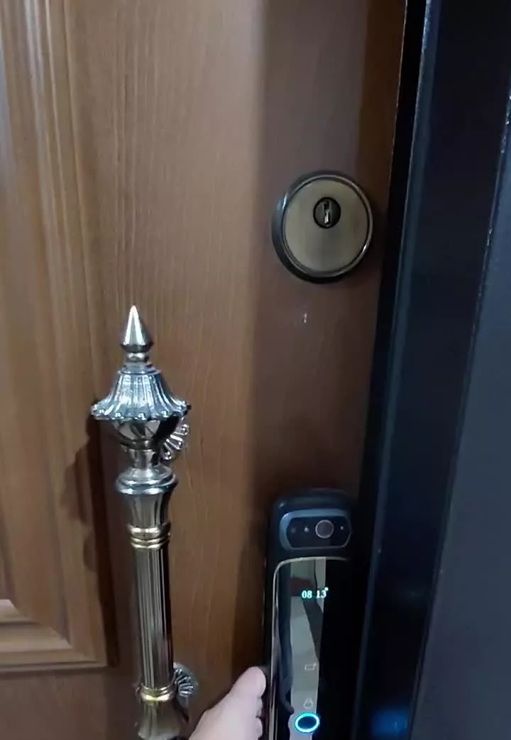 واحد اداری برج لاله سنتر