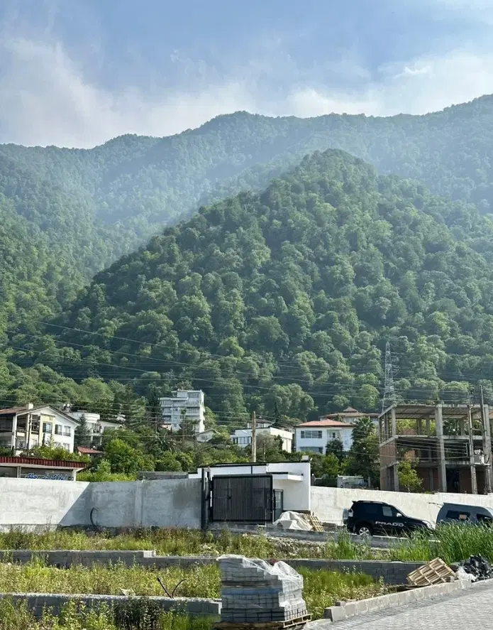 275مترملک شخصی-شهرکی غیر بومی-شسته رفته
