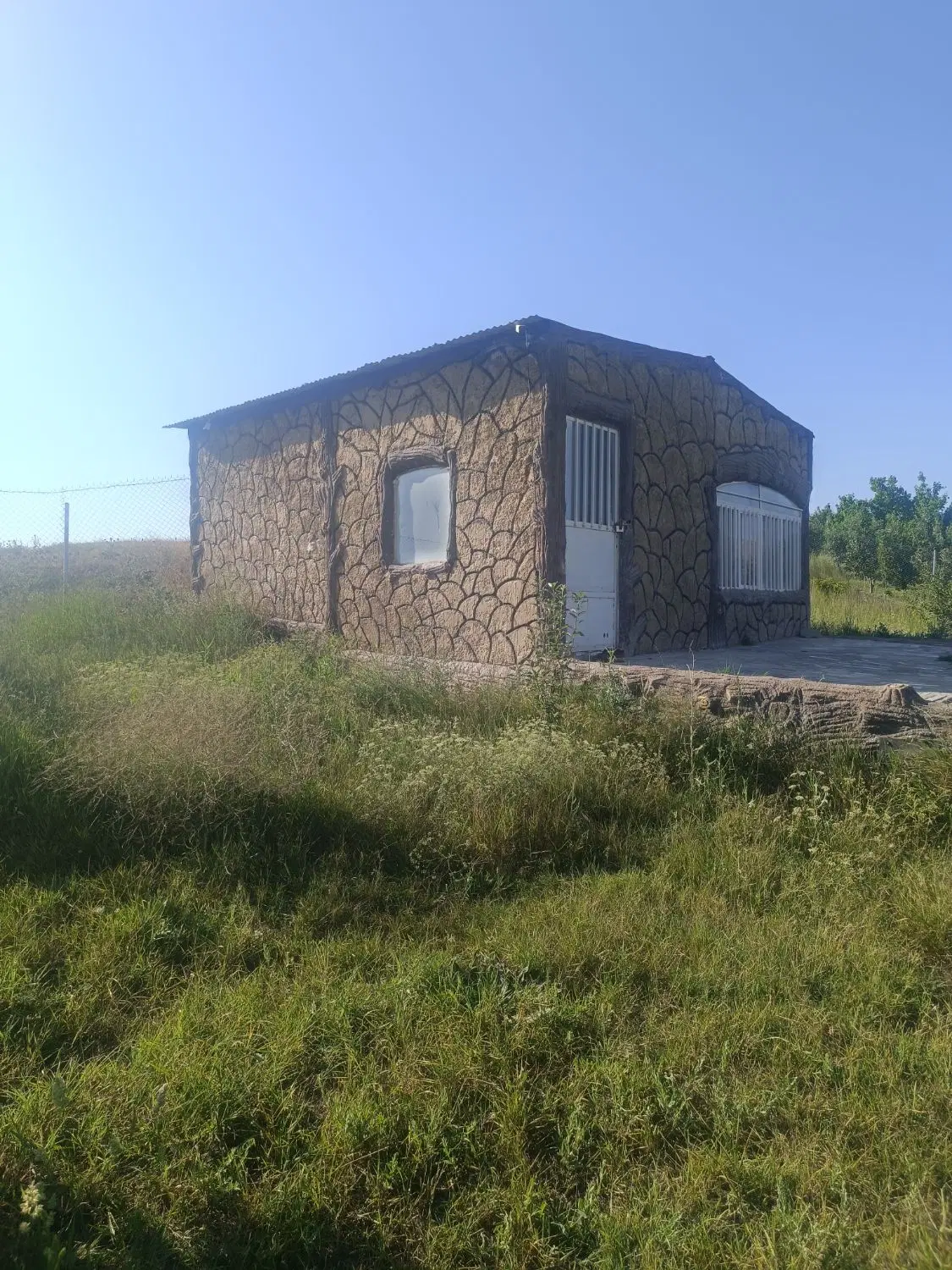 باغ روستای یخفروزان