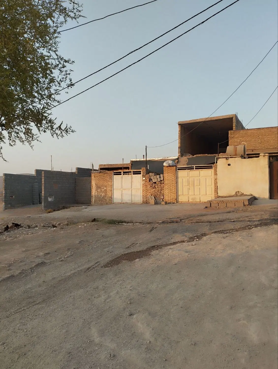 زمین بین الحرمین