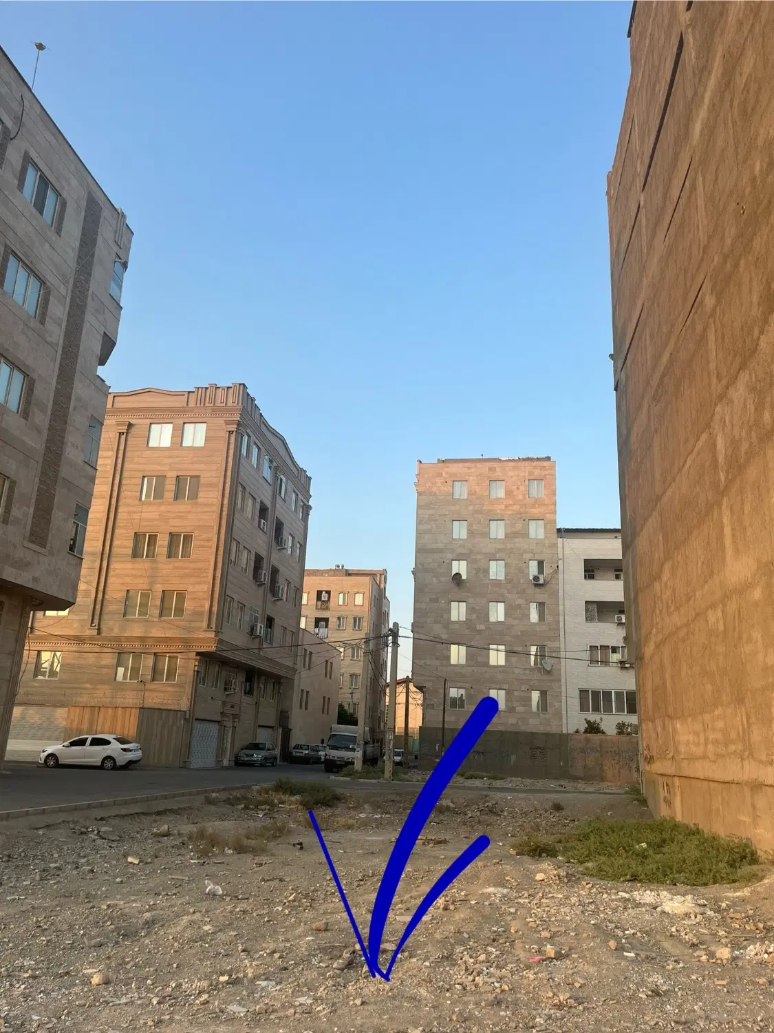 زمین دو بر ۳ دانگ