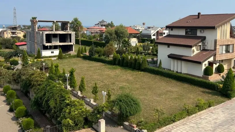 زمین سند دار