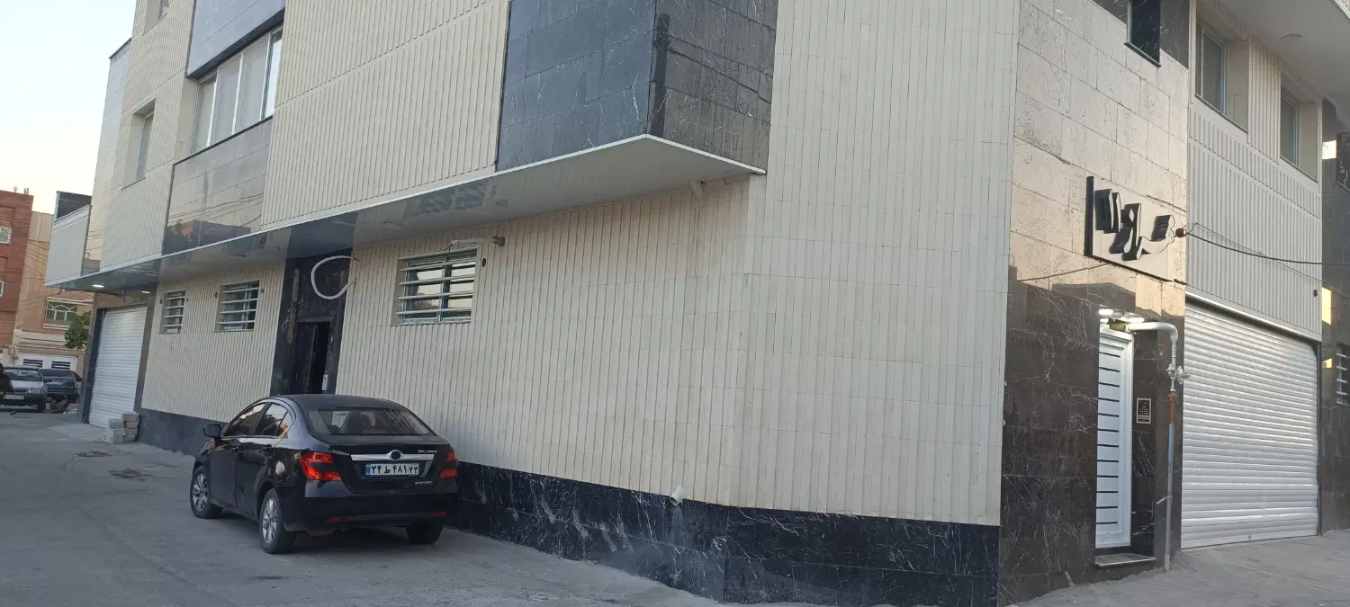 ملک تجاری اداری روبروی بلوار ولایت