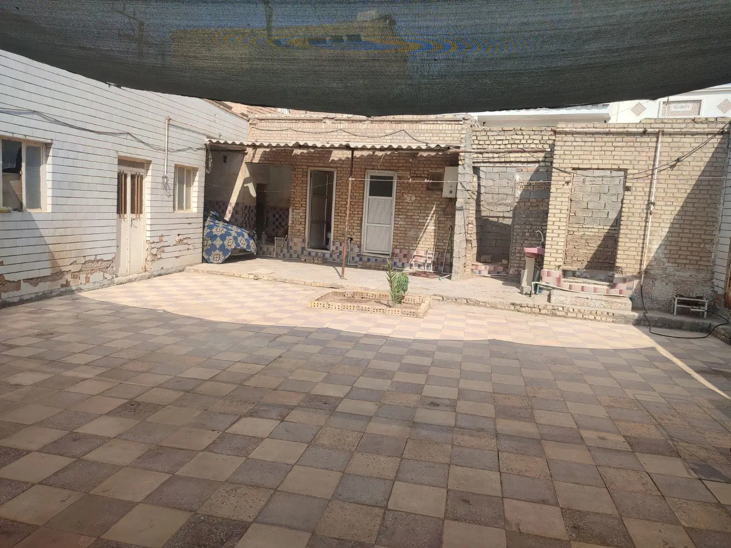 خانه کلنگی ۲۸۰ متری