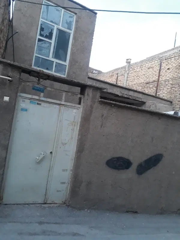 خانه یک طبقه ‌کلنگی فوتبال