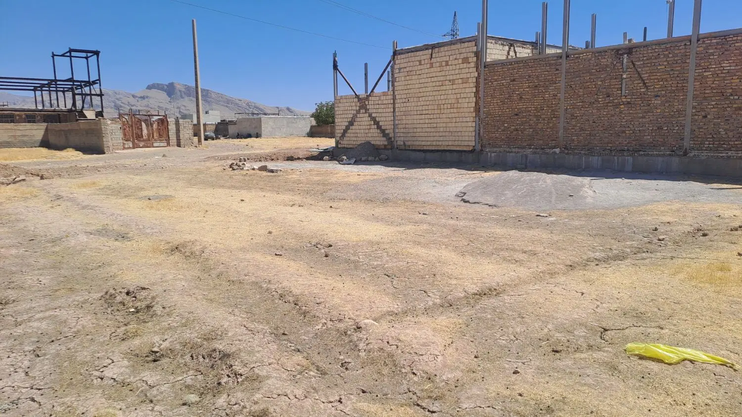 زمین مسکونی تجاری