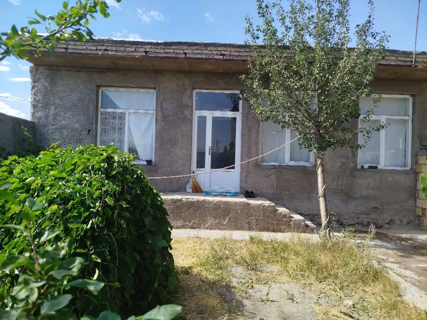حیاط ویلایی