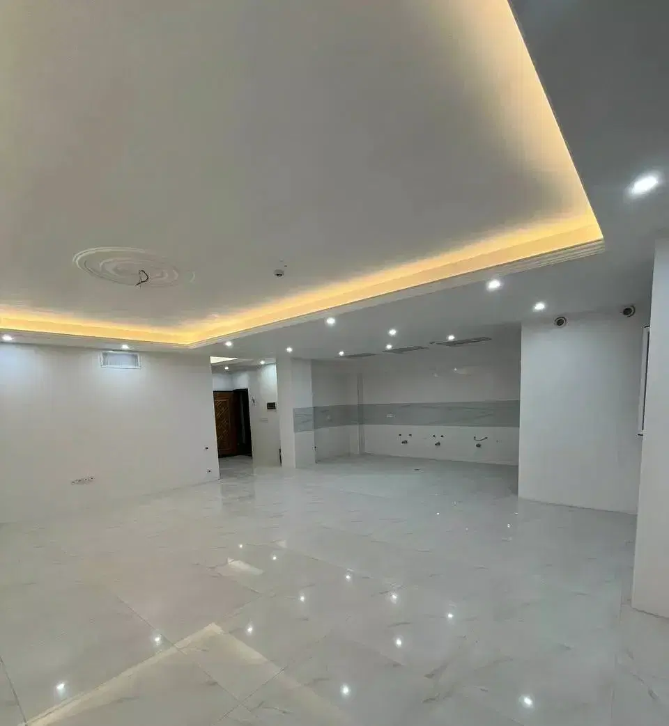 ۱۱۰ متر ۲ خواب_فول امکانات_خوش نقشه رو به نما