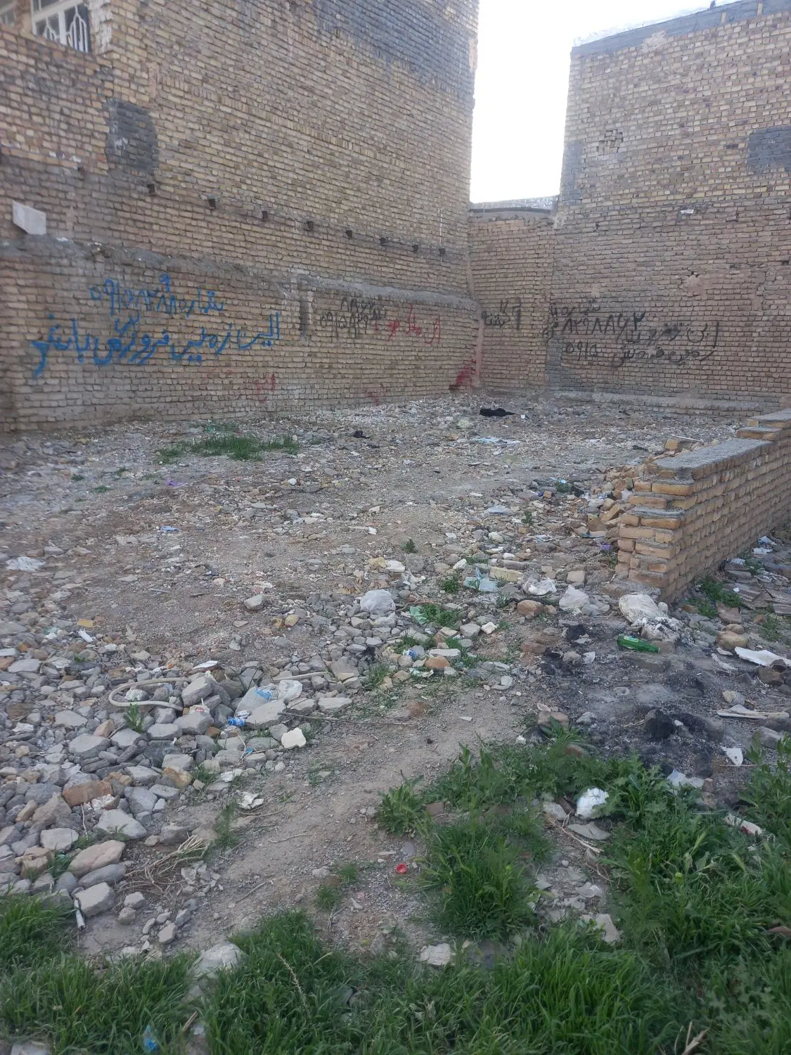 زمین فروشی دهانه ۸وکوچه ازهمه نضر خوب