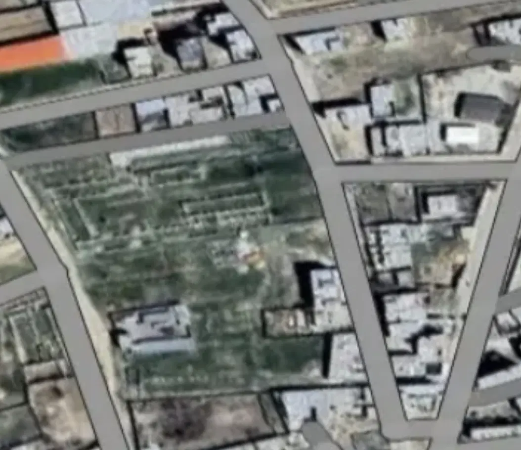 زمین چشمه سفید