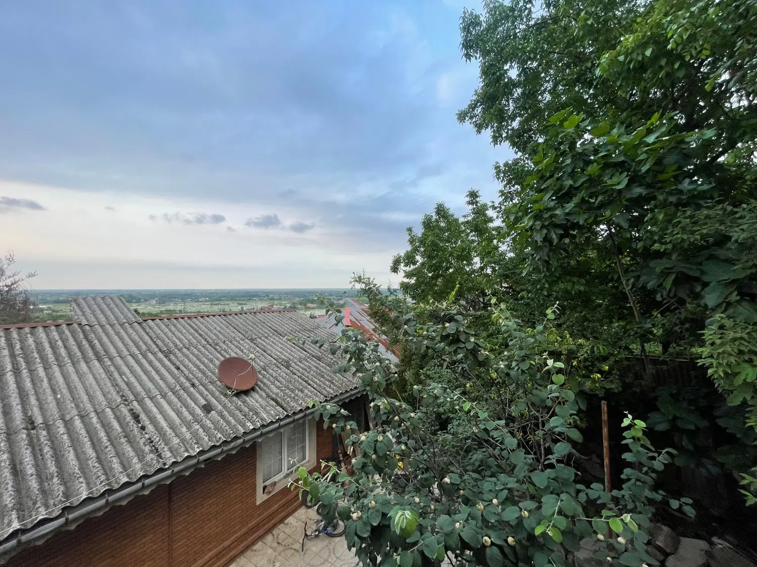 خانه اجاره ای سالانه درلاهیجان دیزبن