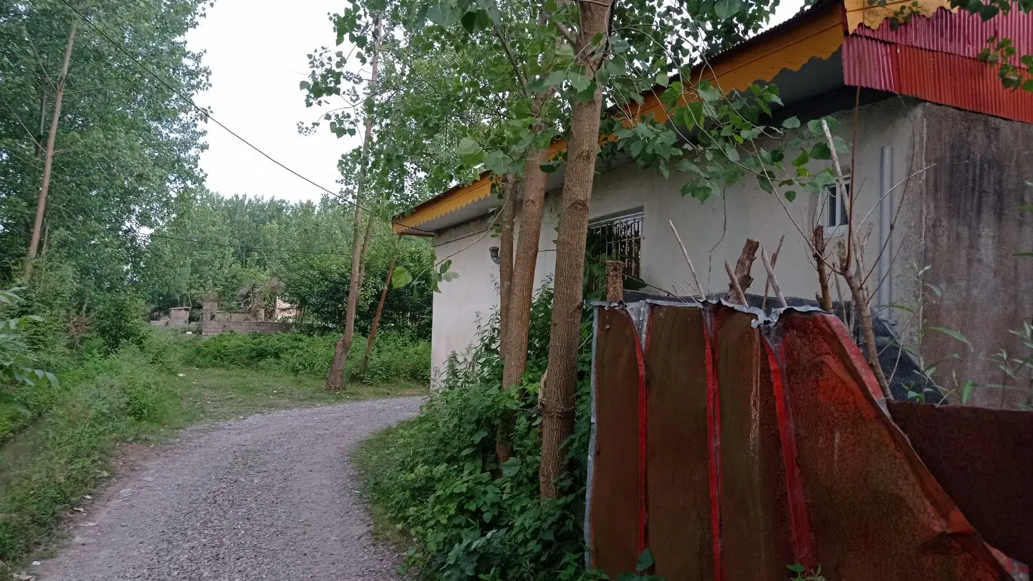 خانه ویلایی در روستای گوراب بخش مرکزی رشت