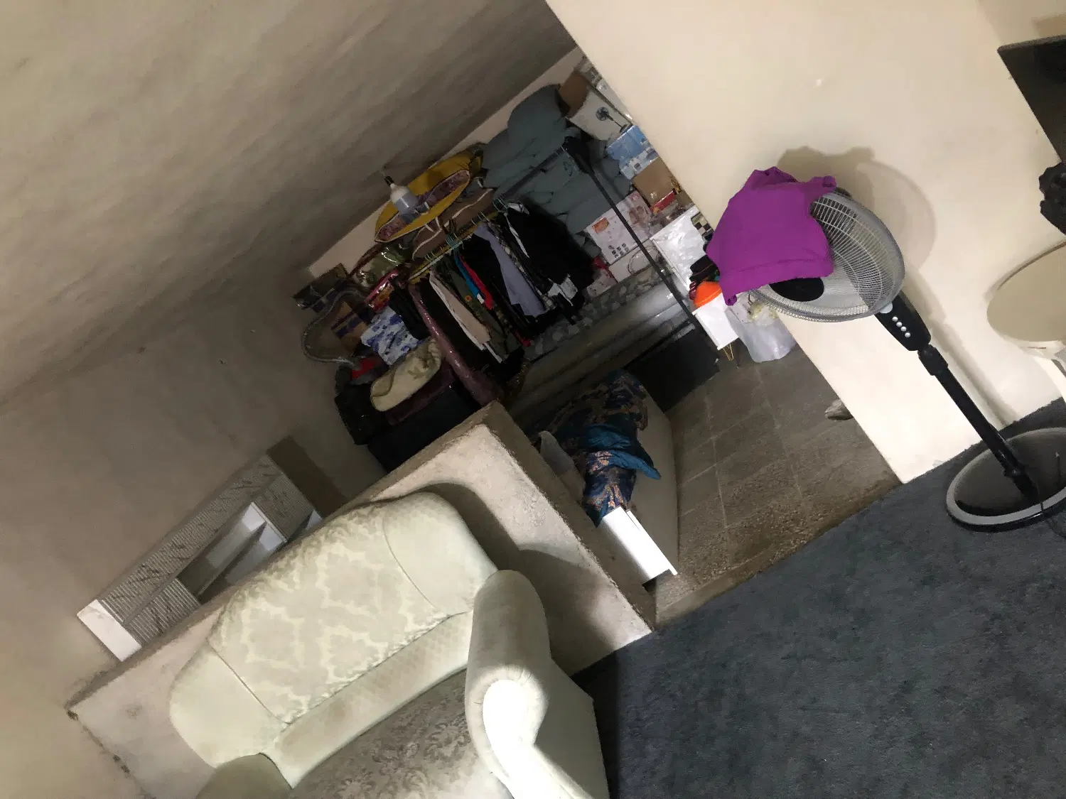 زیرزمین اجاره ای حیاط دار