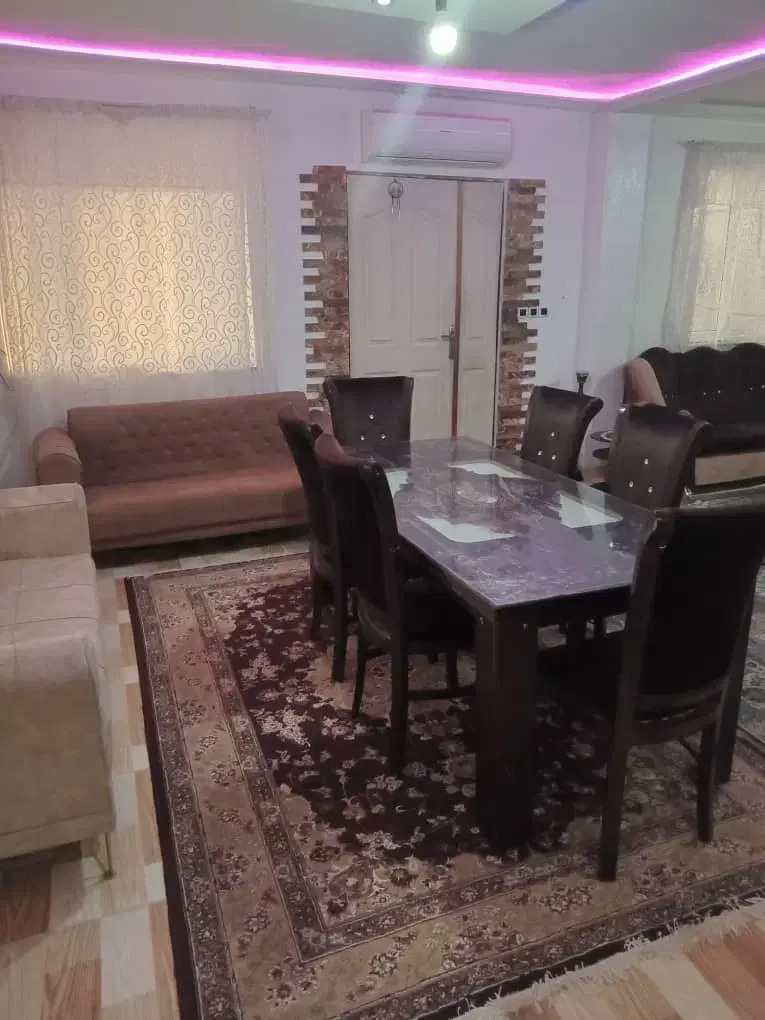 خونه تر تمیز دو خواب پارکینگ دار محیطی آرام و دنج