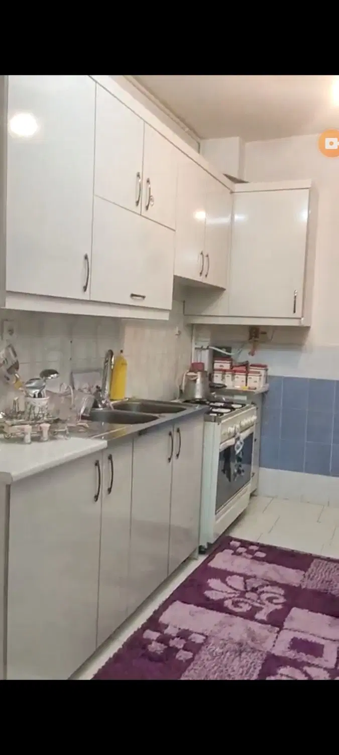 آپارتمان به همراه لوازم زندگی