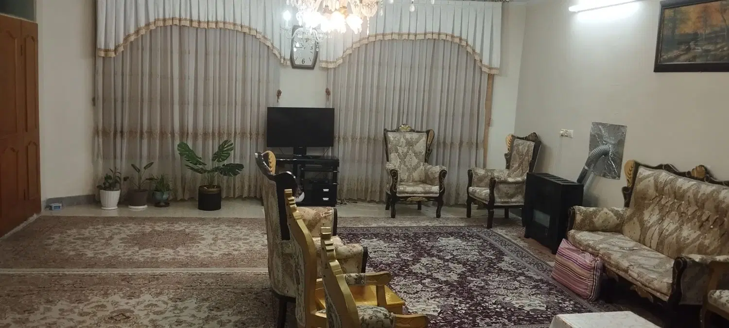 فروش دو طبقه ویلایی ۲۹۱ متر فاز یک اندیشه