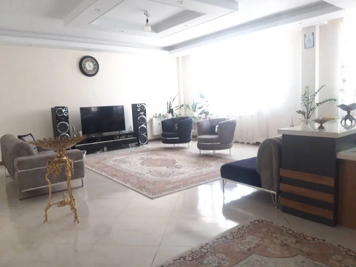 آپارتمان ۱۲۳ متری،تهران نو،۳خواب،۴سال ساخت