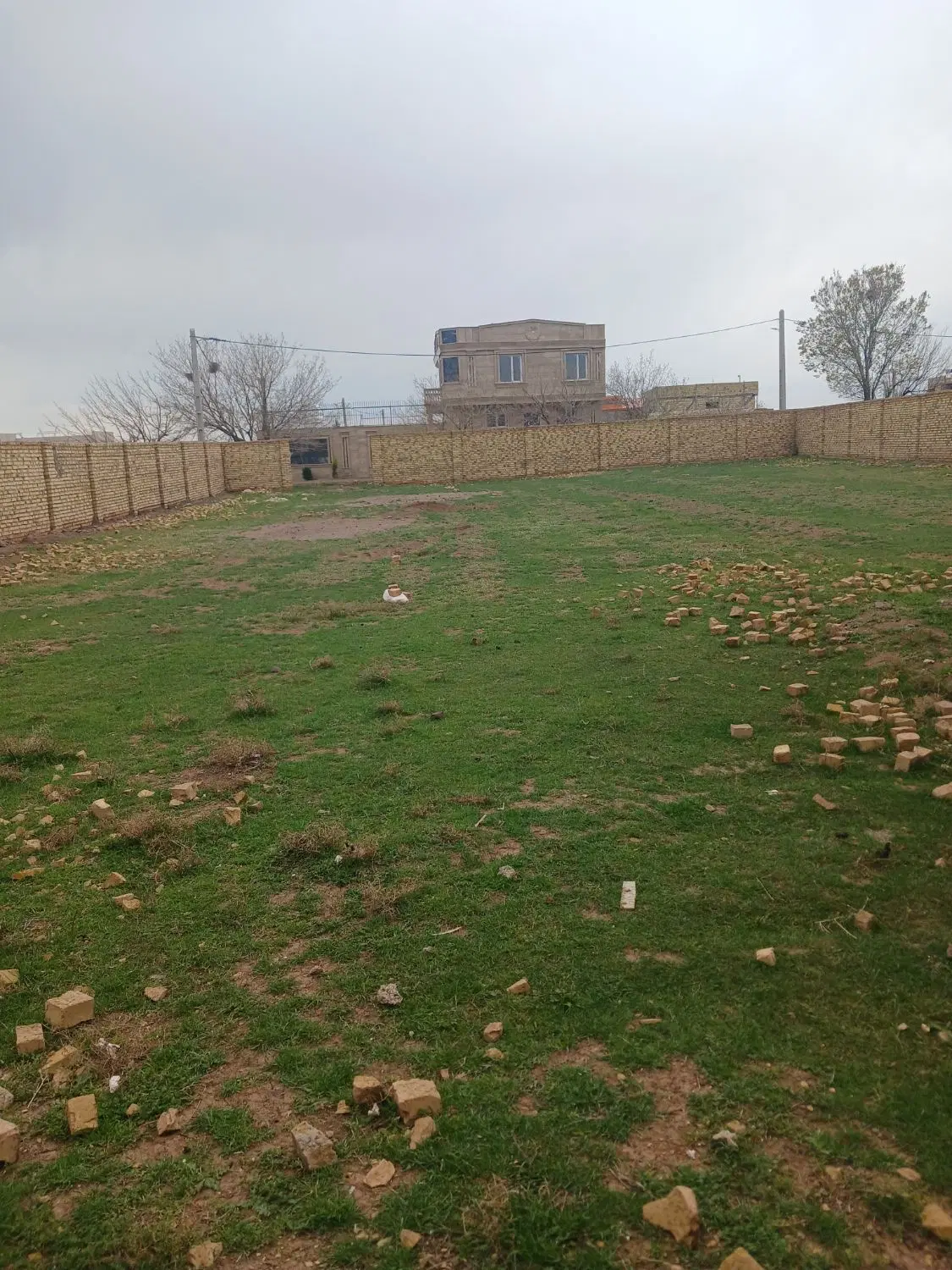 زمین ۱۳۴۰متر ویلایی