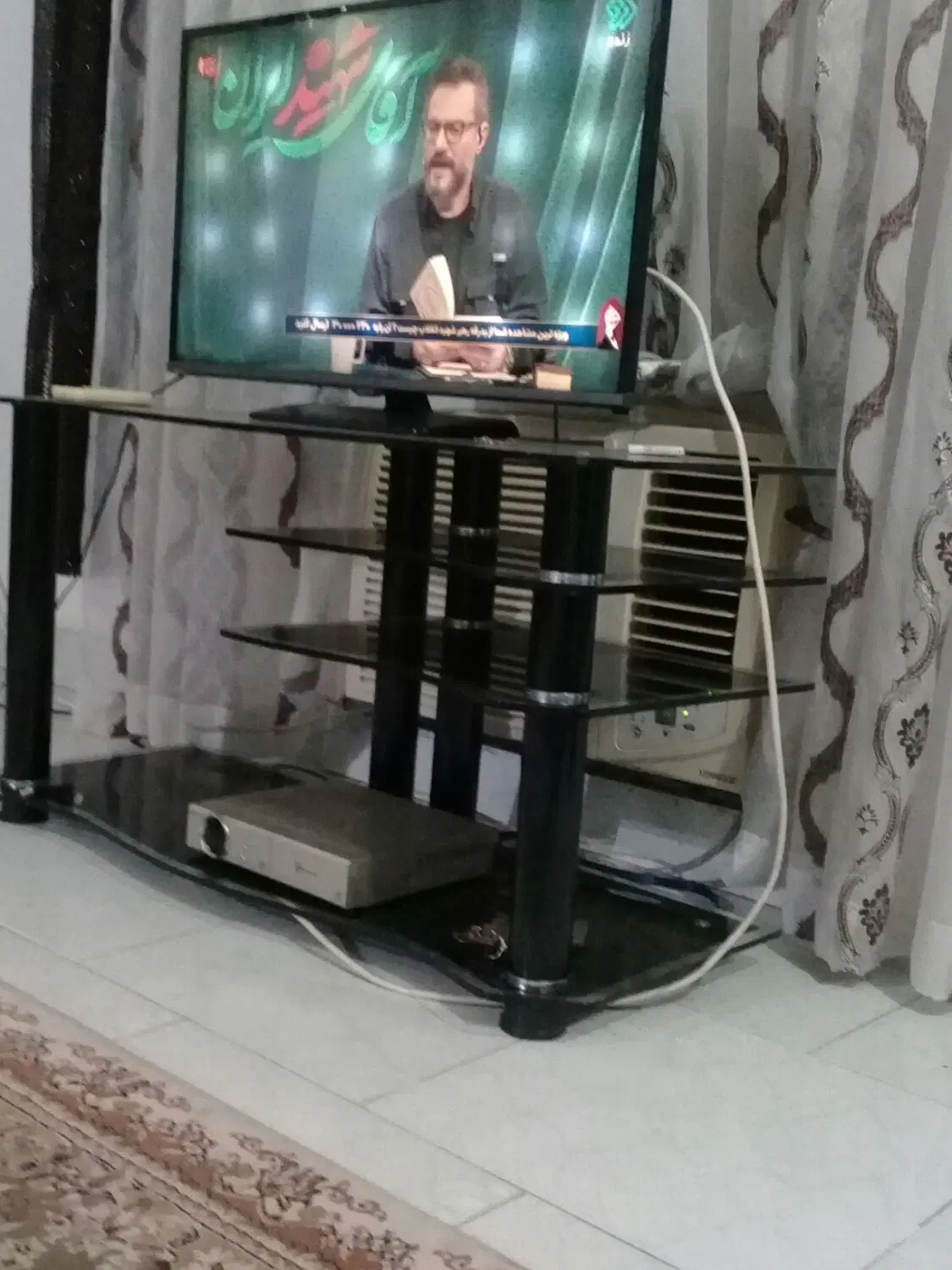 مغازه اجاره داده میشود۱۳ متر فقط برق داره