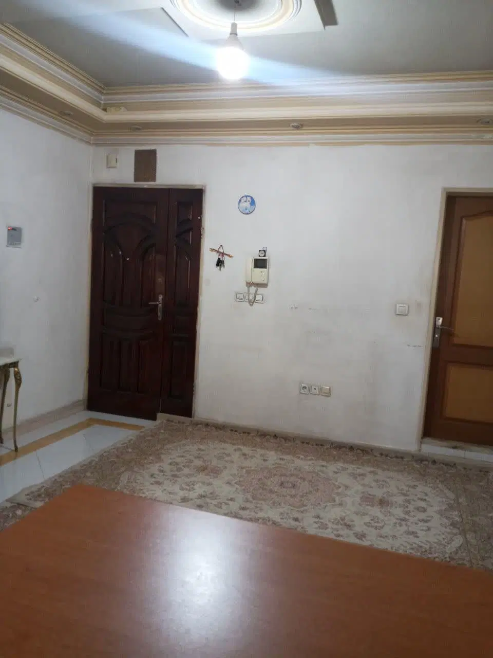 واحد ۴۳متری شهرک سینا