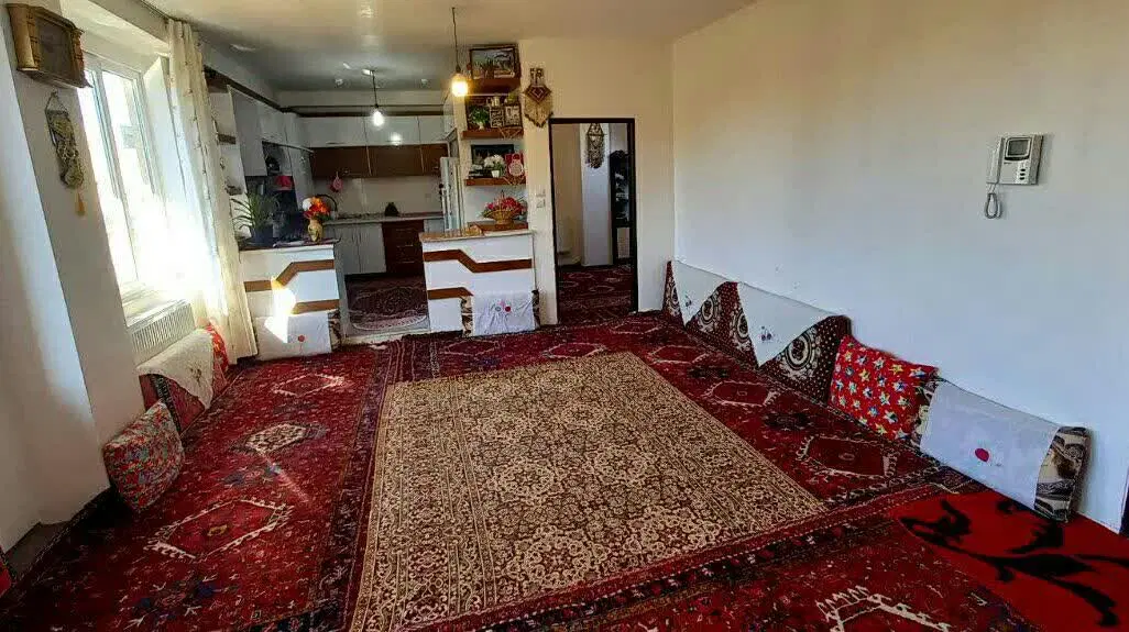 آپارتمان به متراژ 95 متر در شنب غازان دامپزشکی