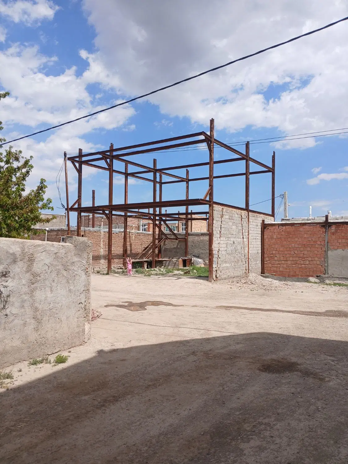 خانه نیمه ساخت ایران آباد میراشرف