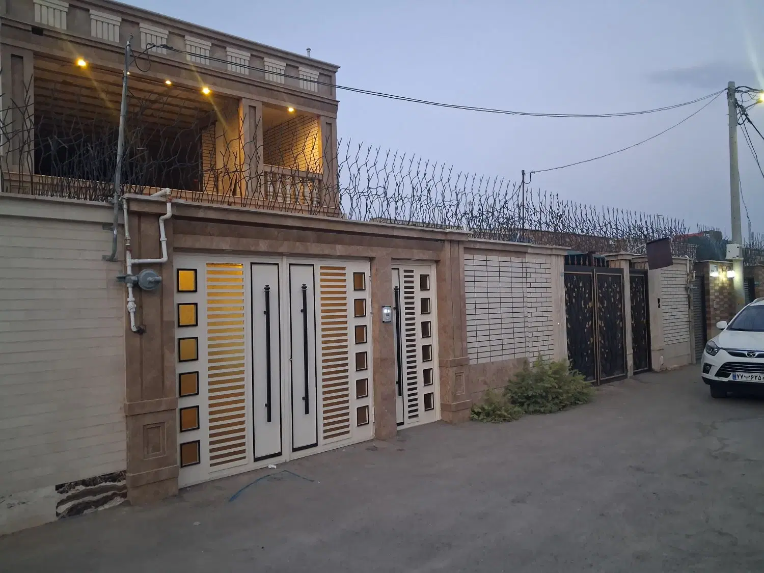 زمین صد متری قابل ساخت با سند وپروانه