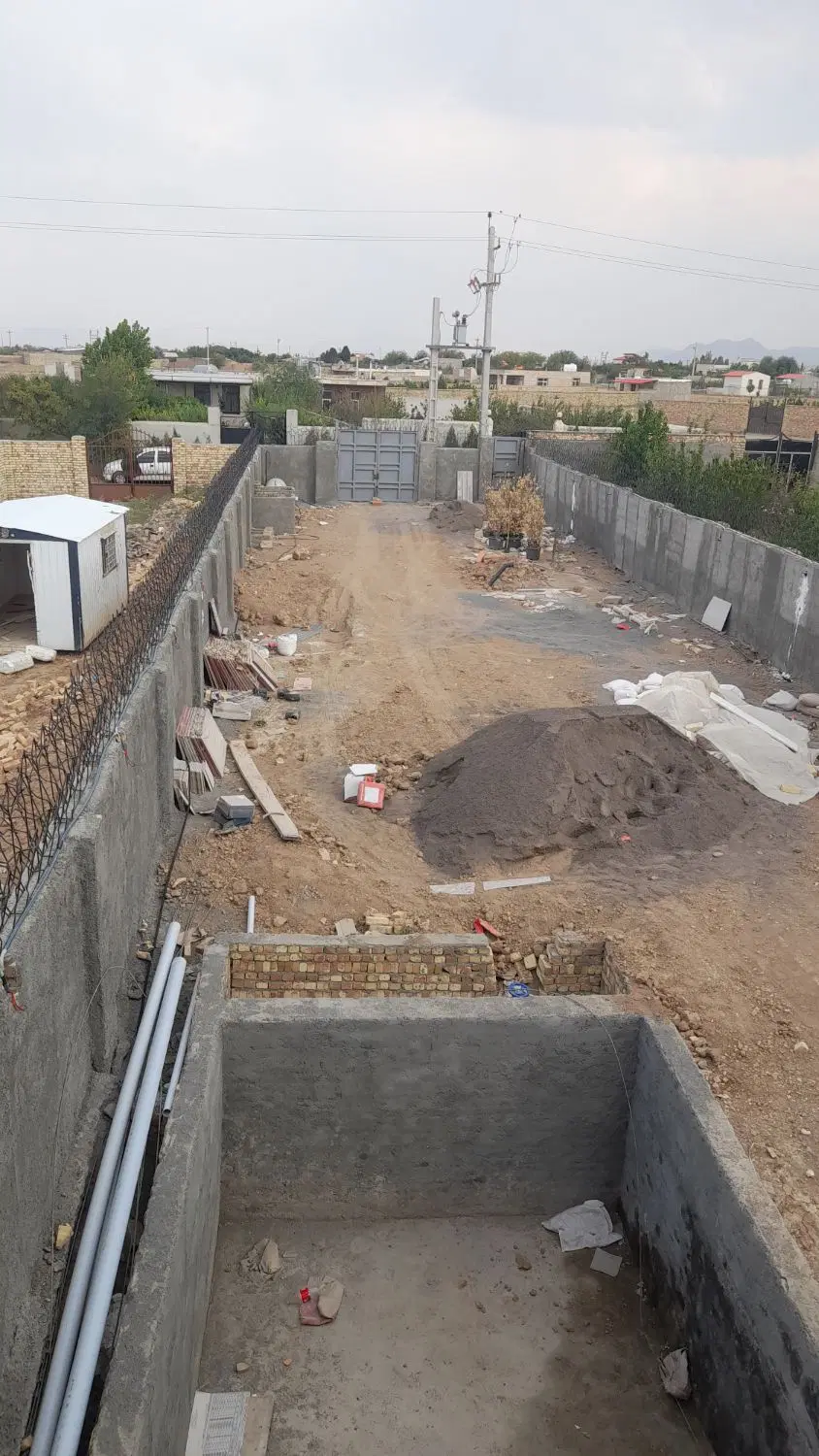 باغ چهاردیواری ۵۸۰ متری
