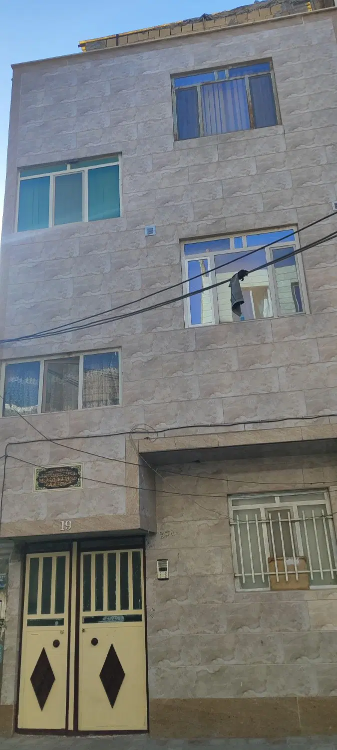 خانه ویلایی سه طبقه