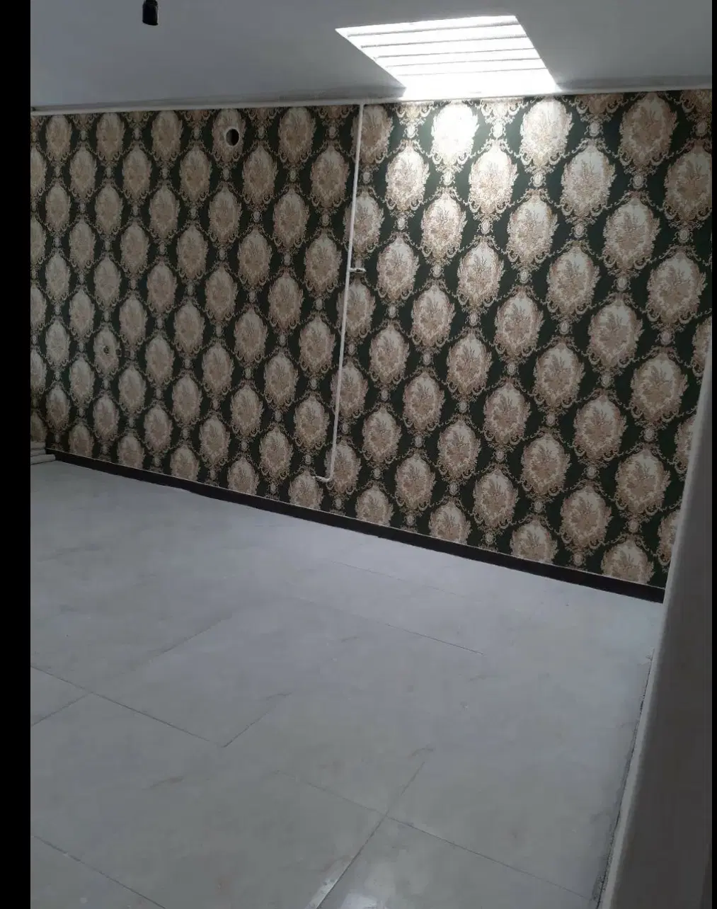 فروش خونه ویلایی ماشین رو ۱۴۰متری سوم شرقی