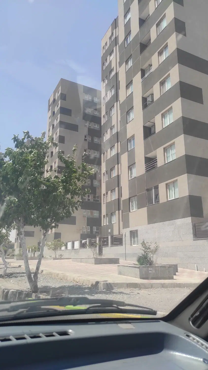 آپارتمان صد متری دو خواب پاسداران