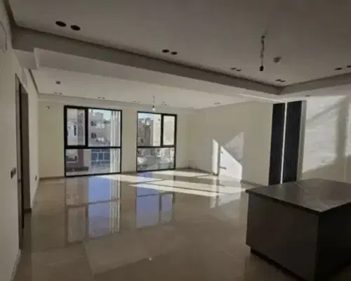 ۱۰۰ متر ۲ خواب سالن پرده خور اسانسور