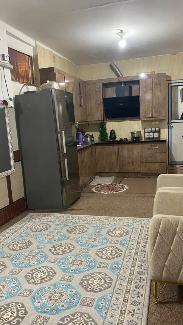 خانه منطقه ده در کوچه ماشین رو