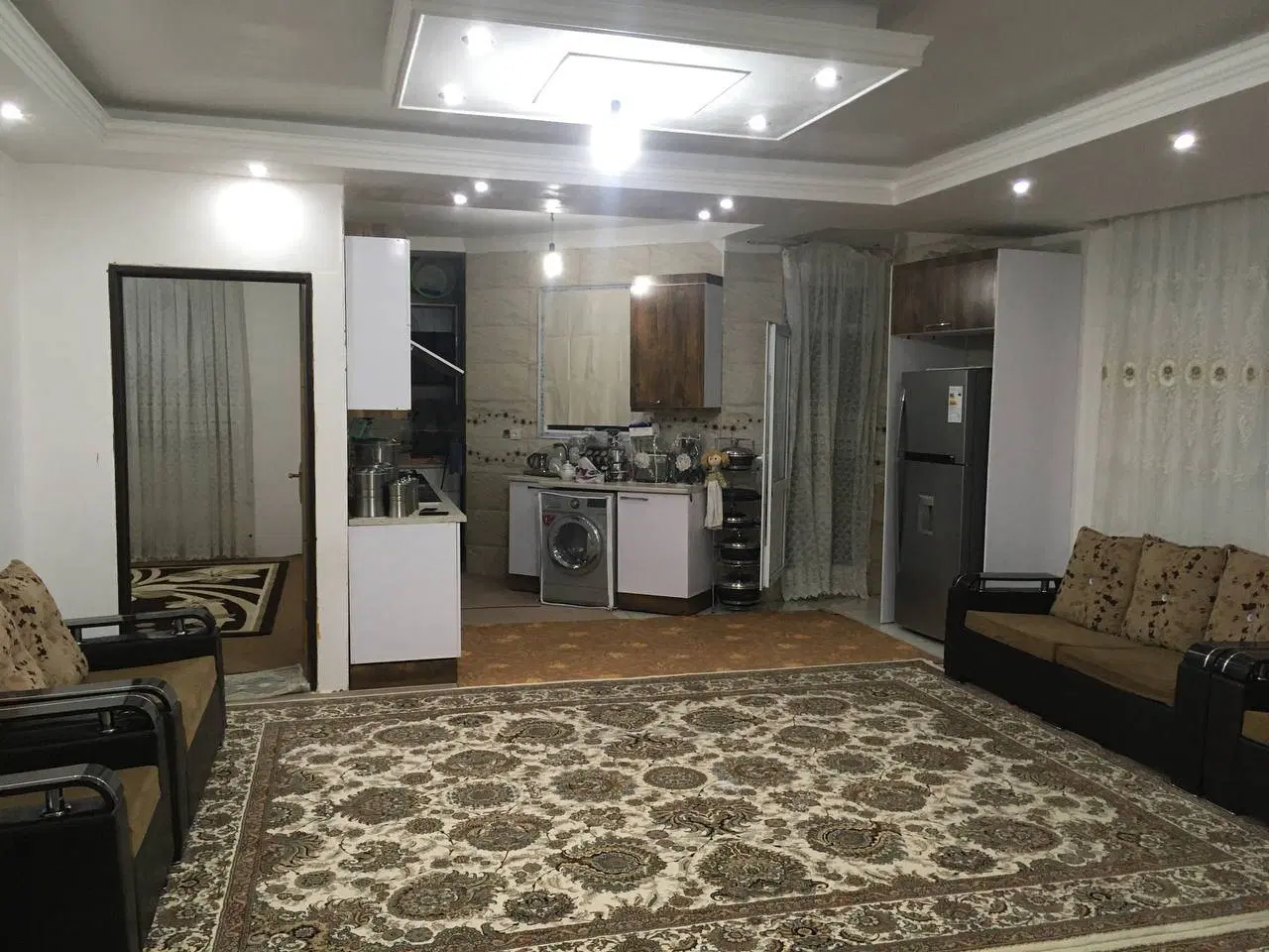 آپارتمان۹۴متری سند دارمناسب سکونت و سرمایه‌گذاری