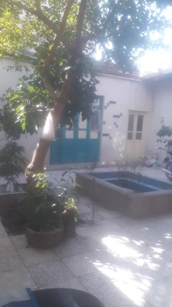 زمین ۱۸۰متری تجاری خیابان بهشت