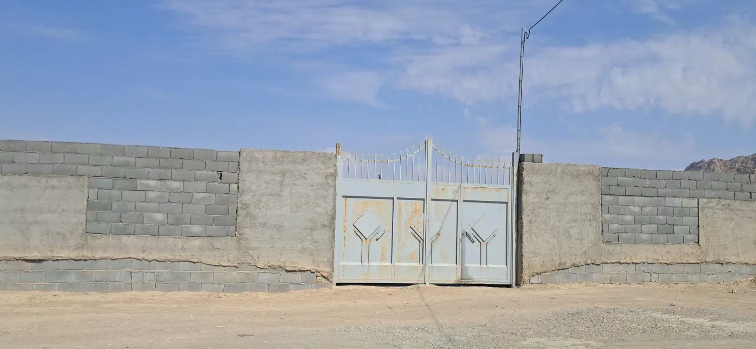 چهاردیواری هزار متری در ارغوانیه